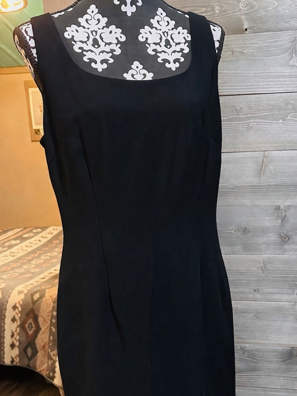 Vintage Maggy London Classic Sleeveless Black Sheath Dress size 14